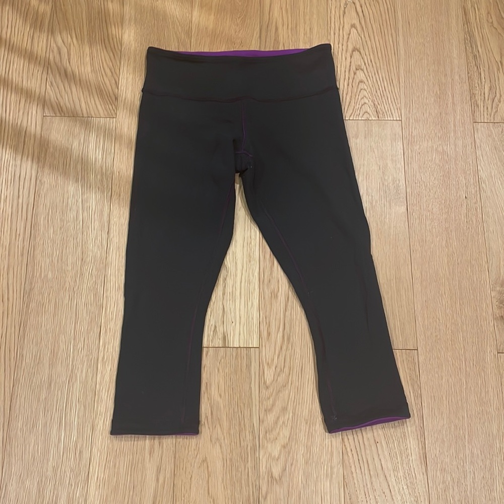 Purple reversible lululemon leggings